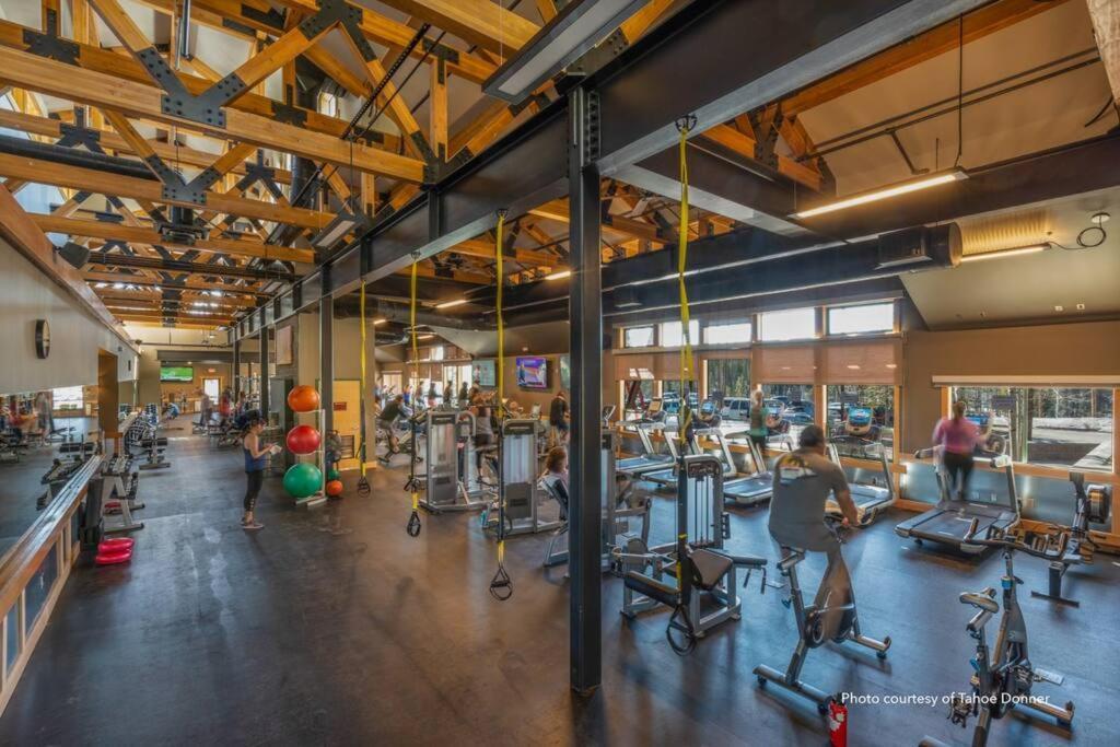 3Br Tahoe Donner Cabin With Hoa Perks Like Pools Hot-Tub Minutes To Trails Lake Golf Truckee Buitenkant foto